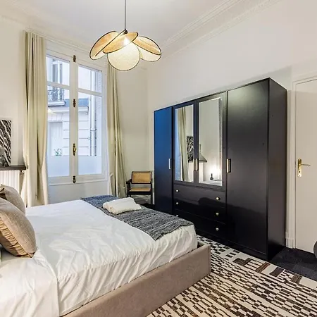 Amazing 4bedrooms Champs Elysees Ac Parijs