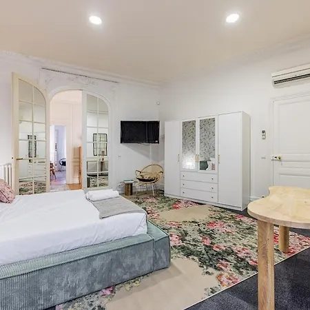Appartement Amazing 4bedrooms Champs Elysees Ac