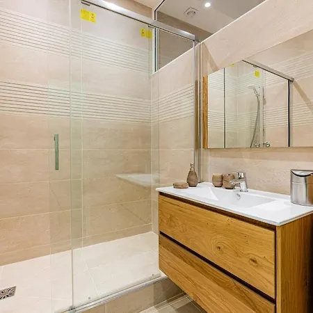 Amazing 4bedrooms Champs Elysees Ac Apartment